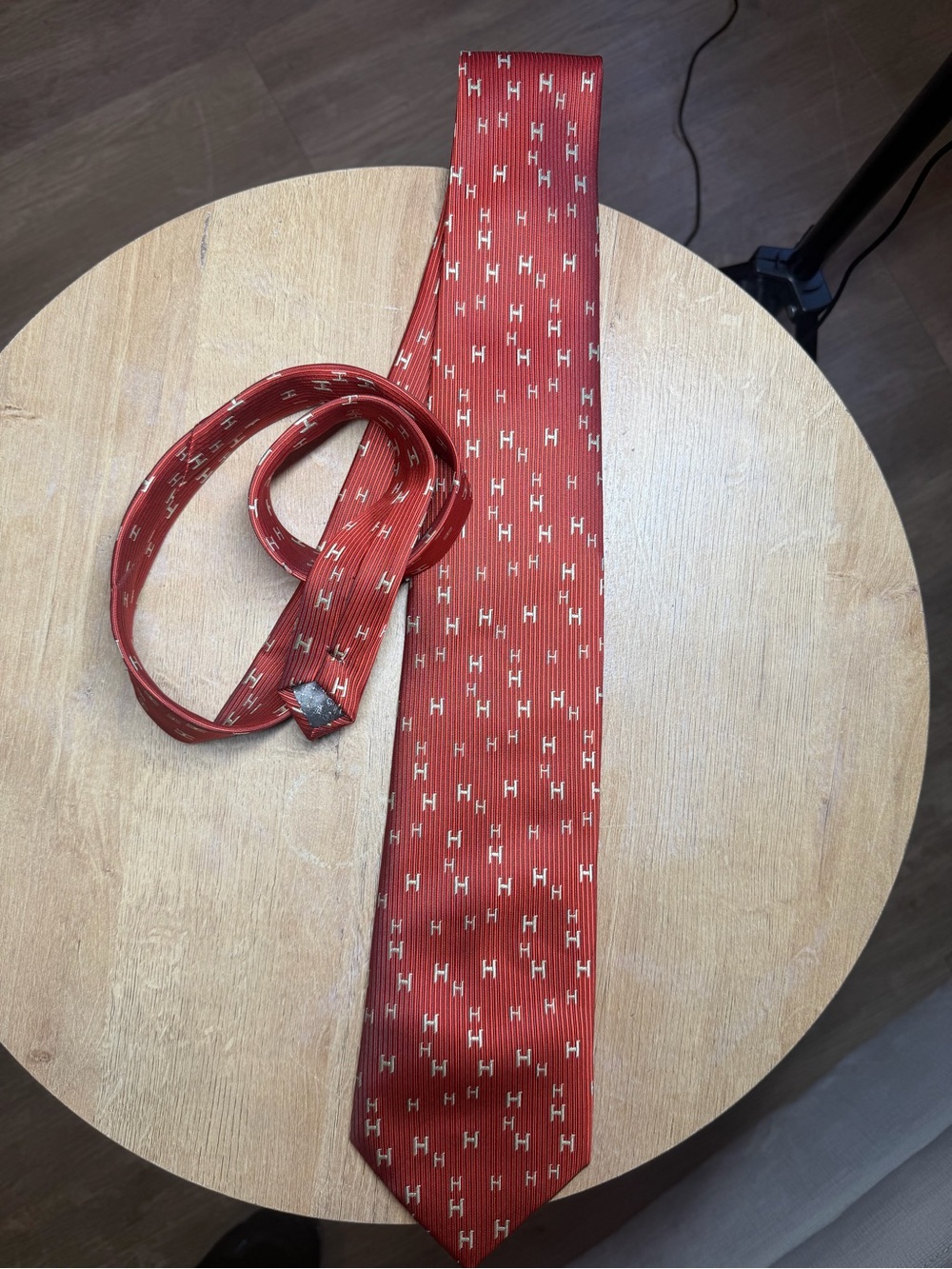 Hermès Paris Red H Logo Monogram 100% Silk Tie Made in France